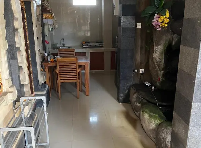 Oes House Privatunterkunft